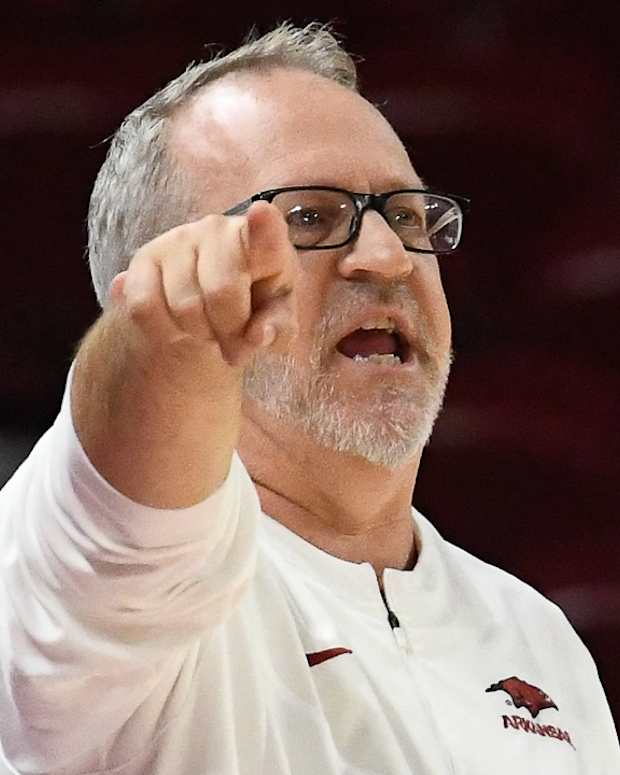 Mike Neighbors against Louisiana Tech on Tuesday night